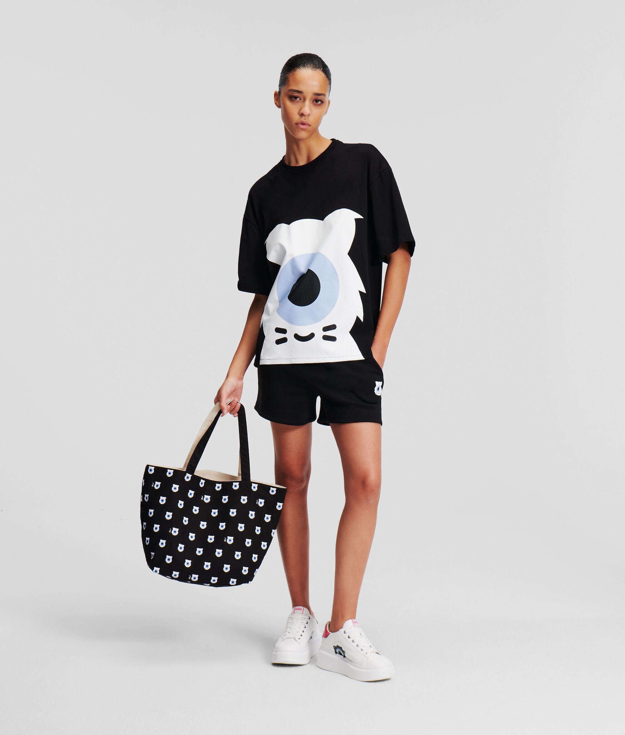 (image for) Cutting-Edge KL X Darcel Disappoints Oversized T-shirt